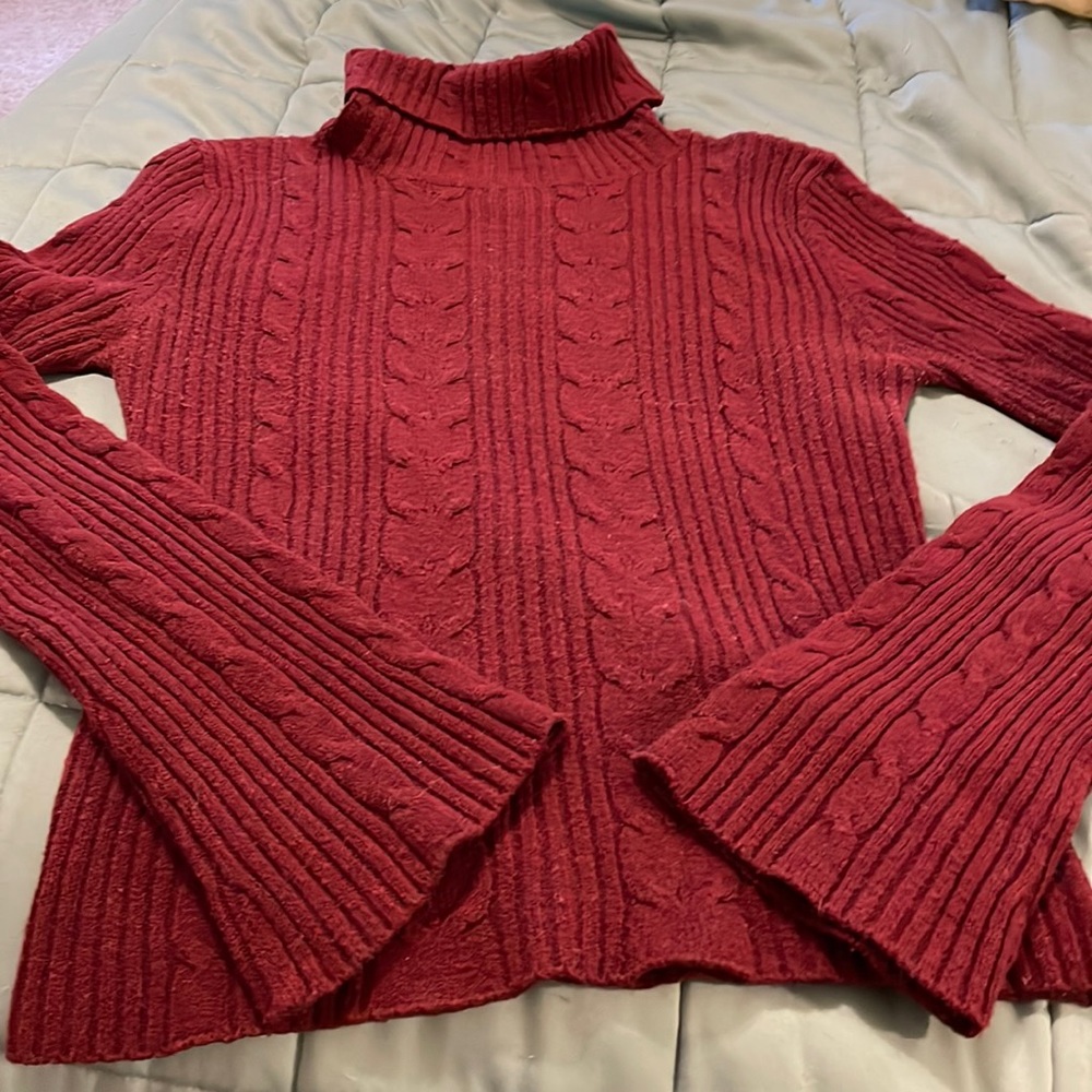 Women’s burgundy turtleneck sweater
